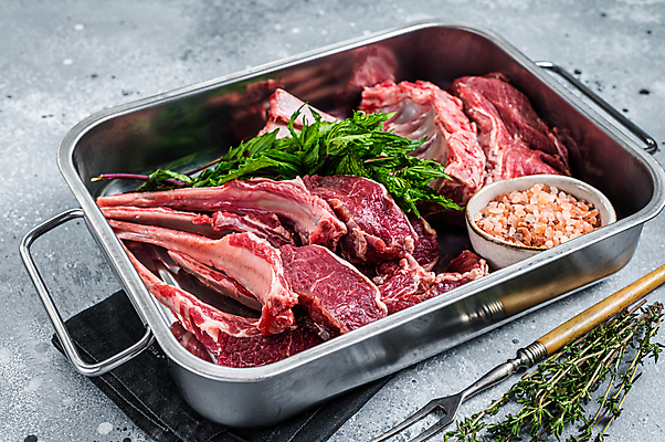 포토 JPG 해외이미지 식재료 회색배경 쟁반 실내 생고기 사람없음 허브 담기 날것 양고기 핑크솔트 해외포토 식물 백그라운드 모션 육류 내부 회색 소금 파일형식 이미지허브