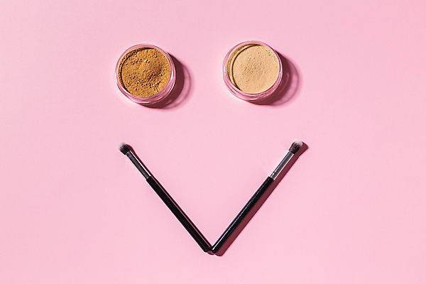 포토 JPG 해외이미지 분홍색 백그라운드 사람없음 뷰티 화장품 화려 가루 메이크업브러쉬 해외포토 컬러 컨셉 붓 파일형식 이미지허브