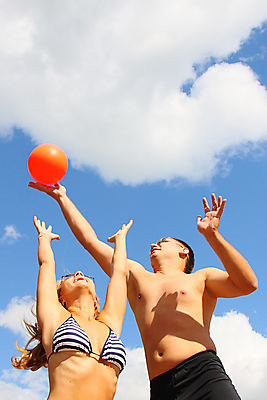 포토 JPG 해외이미지 라이프스타일 커플 응시 계절 여자 남자 행복 여유 어린이 바다 2 데이트 가족 관계 남편 휴가 사랑 미소 웃음 사람 소년 성인 야외 두명 여름 태양 카메라 기쁨 낭만 터치 자유 아내 날짜 결합 작음 동료 업기 해외포토 자연요소 시선 감정 컨셉 모션 표정 생활 전자제품 크기 파일형식 이미지허브