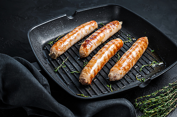 포토 JPG 해외이미지 검은배경 쟁반 실내 사람없음 소시지 소시지구이 해외포토 백그라운드 내부 검은색 가공식품 구이 파일형식 이미지허브