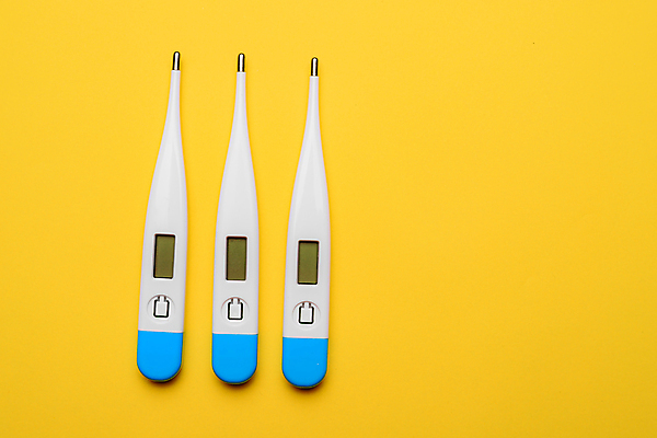 포토 JPG 해외이미지 배너 건강 병원 사람없음 치료 약 건강관리 디지털 장비 의사 흰색 기구 공구 열 바이러스 질병 온도계 체온계 플라스틱 약국 측정 오브젝트 전자 감염 온도 고립 돌봄 섭씨 센서 전염병 제어 플랫레이 카피스페이스 해외포토 컬러 의학 모션 재질 관리 공백 의료진 도구 플랫 파일형식 이미지허브