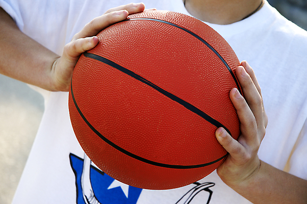 포토 JPG 해외이미지 모양 남자 무기 선 스포츠 오렌지 공 모션 농구 사람 소년 사람없음 여름 파란색 점프 검은색 기쁨 회색 자유 아스팔트 가죽 찬성 무료 해외포토 계절 감정 도로 어린이 컬러 컨셉 과일 구기 파일형식 이미지허브