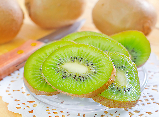 포토 JPG 해외이미지 단면 실내 키위 사람없음 아웃포커스 신선 달콤 과도 나무배경 해외포토 백그라운드 과일 촬영기법 내부 맛 파일형식 이미지허브