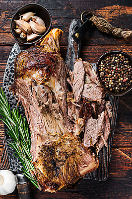 포토 JPG 해외이미지 접시 음식 백그라운드 크리스마스 염소 뼈 육류 요리 사람없음 목재 검은색 식사 저녁식사 흰색 시골 양 뜨거움 오븐 그릴 바비큐 자르기 굽기 허브 어깨 후추 양고기 로즈메리 점심식사 백리향 해외포토 나무 식물 식기 기념일 컬러 식재료 재료 포유류 모션 주방용품 신체부위 가전제품 구이 향신료 파일형식 이미지허브