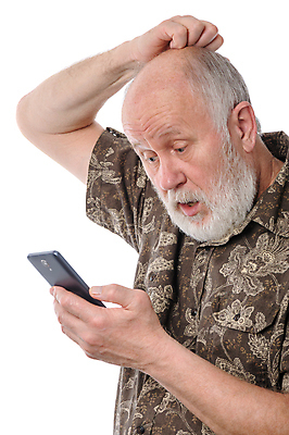 포토 JPG 해외이미지 백인 1 라이프스타일 할아버지 남자 감정 백그라운드 텍스트 통신 모바일 수염 세포 한명 사람 스마트폰 핸드폰 흰색 잡기 퍼즐 메시지 연결 무선전화기 전화기 스마트 대머리 다이얼 고립 옛날 혼란 해외포토 서양인 헤어스타일 노년 컬러 컨셉 모션 생활 전자제품 스마트기기 파일형식 이미지허브