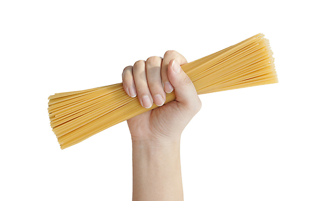 포토 JPG 해외이미지 전통 손 여자 문화 음식 재료 건조 파스타 건강 스파게티 요리 사람없음 가로 노란색 이탈리아 소용돌이 흰색 시골 신선 그룹 맛 큼 먹기 오브젝트 국수 질감 날것 흙더미 고립 해외포토 유럽 컬러 컨셉 모션 서양음식 사람 신체부위 흙 회오리 면류 크기 파일형식 더미 이미지허브