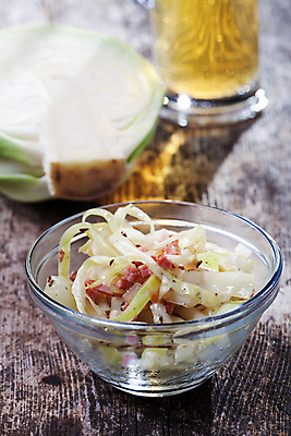 포토 JPG 해외이미지 접시 음식 잎 채소 재료 유리 양파 맥주 건강 씨앗 사람없음 초록색 샐러드 흰색 신선 사발 맛 향신료 준비 햄 양배추 서빙 베이컨 후추 비타민 총각무 바이에른사람 해외포토 식물 식기 컬러 컨셉 재질 주류 육류 돼지고기 사기그릇 무 영양소 향미료 파일형식 이미지허브