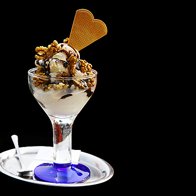 포토 JPG 해외이미지 열매 음식 과일 재료 공 딸기 아이스크림 디저트 사람없음 갈색 과자 초콜릿 냉동 얼음 이탈리아 우유 추위 대접 신선 사발 달콤 맛 시원함 설탕 먹기 크림 국자 상쾌 블루베리 부드러움 칼로리 원뿔 와플 충동구매 바닐라 셔벗 젤라또 피스타치오 맛있는 해외포토 자연요소 도형 식물 감정 유럽 컬러 컨셉 모션 주방용품 유제품 쇼핑 견과류 감각 사기그릇 과소비 파일형식 이미지허브