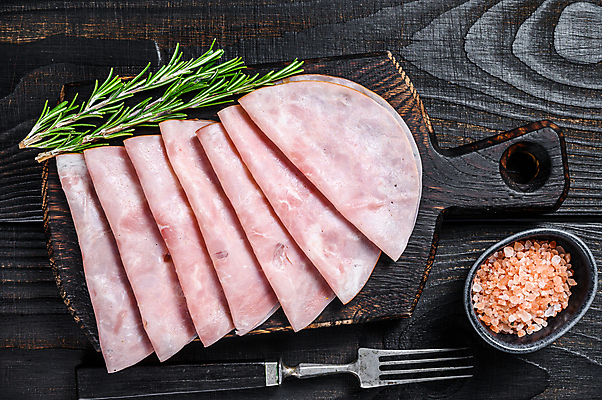 포토 JPG 해외이미지 실내 사람없음 하이앵글 햄 로즈메리 나무도마 프로슈토 나무배경 핑크솔트 해외포토 뷰포인트 백그라운드 도마 육류 내부 목재 허브 소금 파일형식 이미지허브