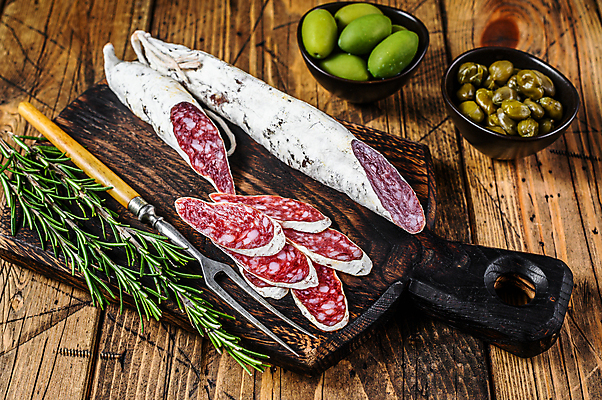 포토 JPG 해외이미지 실내 사람없음 올리브 로즈메리 나무도마 살라미 나무배경 해외포토 열매 백그라운드 도마 내부 목재 허브 파일형식 이미지허브