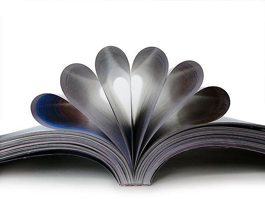 포토 JPG 해외이미지 교육 종이 백그라운드 컨셉 교실 학교 탁자 미술 사람없음 가로 파란색 단어 학습 컬러풀 독서 우주 회색 흰색 오픈 가르침 닫기 잡지 소프트포커스 편지 읽기 교과서 페이지 양장본 발견 블러 지능 해외포토 문자 컬러 가구 모션 문화예술 교재 촬영기법 간행물 책 파일형식 이미지허브