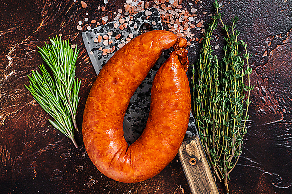 포토 JPG 해외이미지 실내 사람없음 소시지 식칼 로즈메리 백리향 나무배경 해외포토 백그라운드 주방용품 내부 가공식품 허브 파일형식 이미지허브