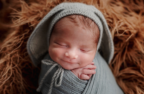 포토 JPG 해외이미지 남자 한명 귀여움 아기 신생아 잠 니트 토끼모자 남자아기한명만 안락 해외포토 모자_잡화 1 컨셉 상의 사람 남자한명만 남자아기만 파일형식 이미지허브