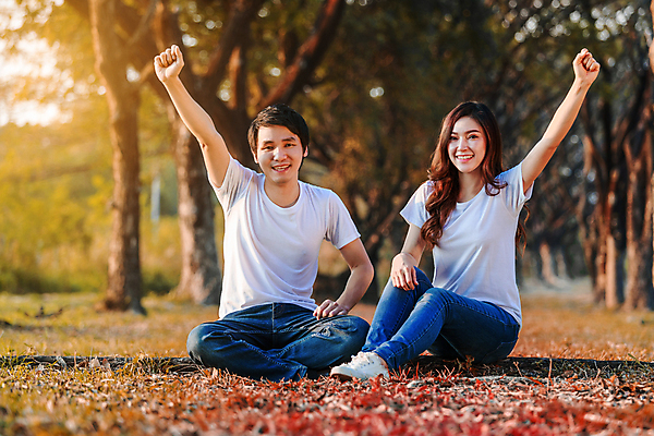 포토 JPG 해외이미지 나무 백인 라이프스타일 손 커플 응시 공원 여자 남자 행복 무기 단풍 잎 2 오렌지 태국 자연 한국 함께함 사랑 한명 미소 사람 앉기 동양인 성인 야외 빨간색 햇빛 뷰티 환경 일본 중국 기쁨 가을 우승 떨어짐 오르기 해외포토 서양인 식물 1 시선 계절 공공시설 감정 아시아 컬러 컨셉 과일 관계 모션 표정 인종 생활 신체부위 태양 최고 생태계 파일형식 이미지허브