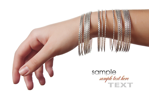 포토 JPG 해외이미지 손 여자 백그라운드 팔찌 사람없음 장식 흰색 황금 은색 보석 고립 해외포토 컬러 장신구 사람 신체부위 광석 파일형식 이미지허브