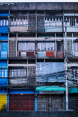 포토 JPG 해외이미지 전통 라이프스타일 디자인 아시아 문화 벽 백그라운드 건축양식 태국 자연 주택 미술 풍경 사람없음 야외 건물 목재 빨간색 컬러풀 노란색 문 수확 도시 방콕 옛날 줄서기 해외포토 나무 건축물 건축 나라 컬러 농업 재료 모션 문화예술 생활 생태계 파일형식 이미지허브