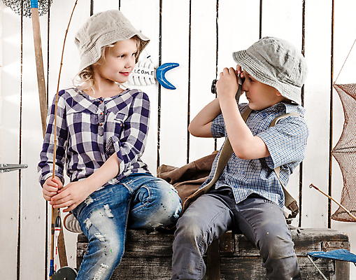 포토 JPG 해외이미지 손 여학생 어린이 남학생 벽 2 낚시 휴가 휴식 바닥 아이디어 자물쇠 앉기 소년 두명 목재 장식 상자 여행객 카메라 귀여움 방 수확 골동품 오픈 그물 큼 발사 부식 슛 수납 보물 궤 옛날 해외포토 나무 학생 여자 남자 컨셉 농업 재료 모션 레저 사람 신체부위 전자제품 크기 파일형식 이미지허브