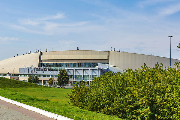 포토 JPG 해외이미지 외관 유럽 벽 스포츠 백그라운드 건축양식 하늘 거리 잔디 사람없음 야외 건물 초록색 여름 파란색 경쟁 경기장 스케이트 바위 흰색 도시 센터 러시아 타운 러시아인 복잡 해외포토 서양인 식물 건축물 계절 건축 나라 스포츠용품 컬러 컨셉 스포츠시설 돌_바위 파일형식 이미지허브