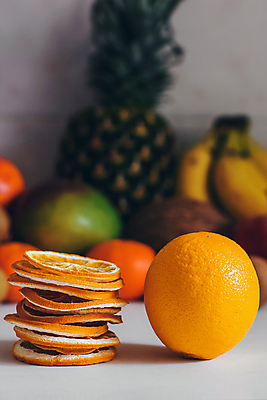 포토 JPG 해외이미지 음식 조각 백그라운드 다이어트 오렌지 과일 재료 자연 디저트 건조 바나나 건강 요리 사람없음 노란색 유행 수확 흰색 신선 원형 양념 그룹 닫기 달콤 맛 사과 자르기 먹기 유기농 날것 슬라이스 내추럴 고립 채식주의자 핸드메이드 탈수 비건 맛있는 해외포토 도형 웰빙 컬러 컨셉 농업 모션 생태계 채식 파일형식 이미지허브