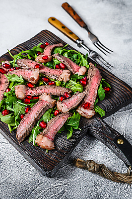 포토 JPG 해외이미지 접시 음식 조각 백그라운드 채소 탁자 치즈 건강 육류 스테이크 요리 비프스테이크 사람없음 목재 빨간색 치마 식사 저녁식사 샐러드 소고기 흰색 신선 그릴 상추 굽기 허리 슬라이스 소금 석류 후추 시금치 양고기 로즈메리 아보카도 점심식사 등심 루꼴라 카피스페이스 맛있는 해외포토 나무 식기 컬러 가구 과일 식재료 재료 하의 주방용품 유제품 서양음식 신체부위 공백 구이 허브 향신료 파일형식 이미지허브