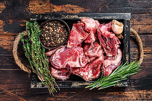 포토 JPG 해외이미지 식재료 실내 생고기 사람없음 하이앵글 날것 양고기 나무쟁반 통후추 나무배경 해외포토 뷰포인트 백그라운드 쟁반 육류 내부 목재 후추 파일형식 이미지허브