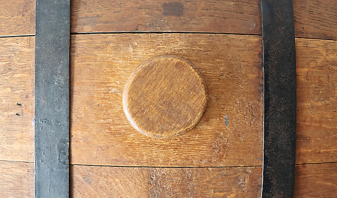 포토 JPG 해외이미지 통 사람없음 목재 옆모습 물 갈색 수확 골동품 마시기 닫기 묘사 네덜란드 옛날 해외포토 자연요소 나무 유럽 뷰포인트 컬러 농업 재료 모션 파일형식 이미지허브