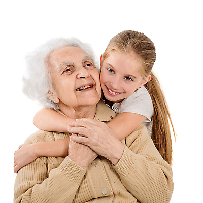 포토 JPG 해외이미지 응시 여자 노년 할머니 어린이 가족 손녀 실내 상반신 두명 앞모습 흰배경 백허그 조부모 여자만 해외포토 시선 뷰포인트 백그라운드 관계 포옹 사람 성인 내부 흰색 손주 파일형식 이미지허브