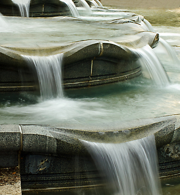 포토 JPG 해외이미지 주간 공원 길 선 여행 이동 건축양식 모션 자연 하늘 휴식 사람없음 야외 물 파란색 세계 정원 침묵 고요 폭포 젖음 흐름 추위 도시 액체 개울 떨어짐 갈증 심볼 분수 상쾌 분무기 루트 워싱턴 스플래쉬 해외포토 자연요소 공공시설 건축 감정 컬러 컨셉 강 미국 소리 생태계 파일형식 이미지허브