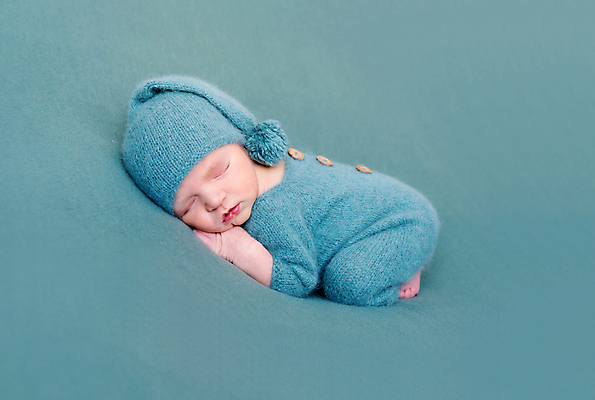 포토 JPG 해외이미지 백인 남자 아들 백그라운드 한명 사람 아기 신생아 잠 니트 캡모자 남자아기한명만 해외포토 서양인 모자_잡화 1 상의 가족 남자한명만 남자아기만 파일형식 이미지허브