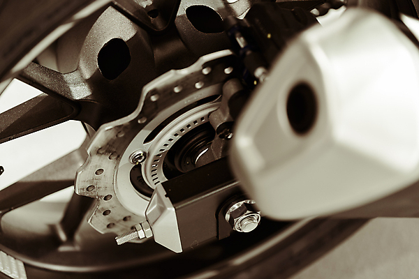 포토 JPG 해외이미지 도로 스포츠 백그라운드 교통시설 자동차 사람없음 여름 금속 자전거 검은색 운전 오토바이 흰색 디스크 바퀴 원형 브레이크 묘사 오브젝트 서비스 속도 타이어 고립 자동 해외포토 레이스천 도형 계절 길 육상교통 컬러 교통 모션 재질 바이크 직물 질병 시설 파일형식 이미지허브