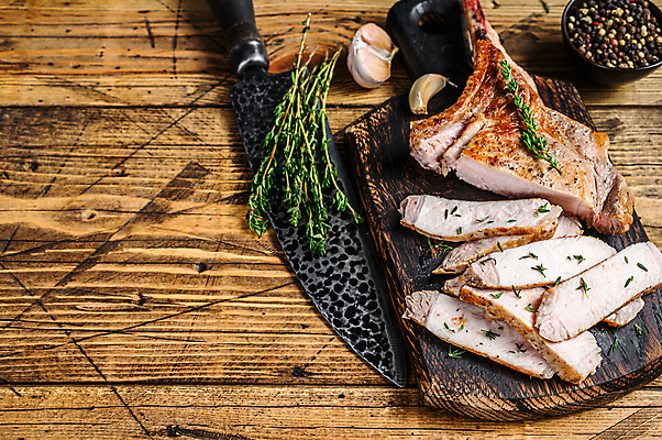 포토 JPG 해외이미지 접시 음식 백그라운드 탁자 뼈 육류 돼지고기 스테이크 요리 사람없음 목재 검은색 식사 저녁식사 그릴 바비큐 자르기 굽기 허브 허리 후추 양고기 로즈메리 갈비뼈 점심식사 등심 백리향 해외포토 나무 식물 식기 컬러 가구 식재료 재료 모션 주방용품 서양음식 신체부위 구이 향신료 파일형식 이미지허브