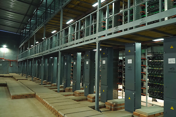 포토 JPG 해외이미지 비즈니스 공장 서기 사람없음 건물 경제 전자제품 컴퓨터 농장 거품 장비 암호 발굴 사이버 전자 토막 신발장 가상 해외포토 건축물 농업 공업 모션 파일형식 이미지허브