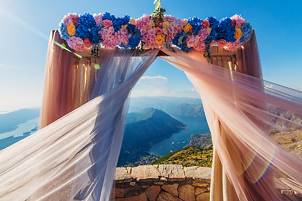 포토 JPG 해외이미지 서양인 자연 결혼식 사람없음 야외 문 신혼여행 결혼소품 세레모니 웨딩촬영 해외포토 외국인 결혼 오브젝트 생태계 기념사진 파일형식 이미지허브