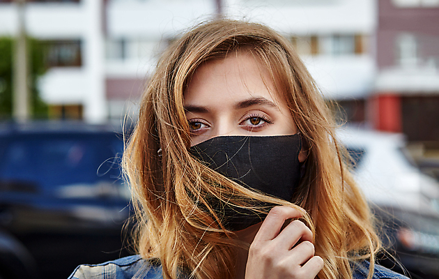 포토 JPG 해외이미지 백인 응시 여자 얼굴 장갑 스트레스 건강 가면 한명 안전 사람 태양 환경 검은색 고통 바이러스 닫기 보호 질병 위험 시원함 불안 흥분 코 공포 감염 지구온난화 반대 긴장 온라인 알레르기 기침 이슈 전염병 힙스터 해외포토 자연요소 서양인 1 시선 잡화 패션 감정 컬러 컨셉 의학 모션 신체부위 기후변화 파일형식 이미지허브