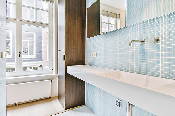 포토 JPG 해외이미지 창문 실내 사람없음 인테리어 깨끗함 세면대 화장실 해외포토 디자인 컨셉 내부 파일형식 이미지허브