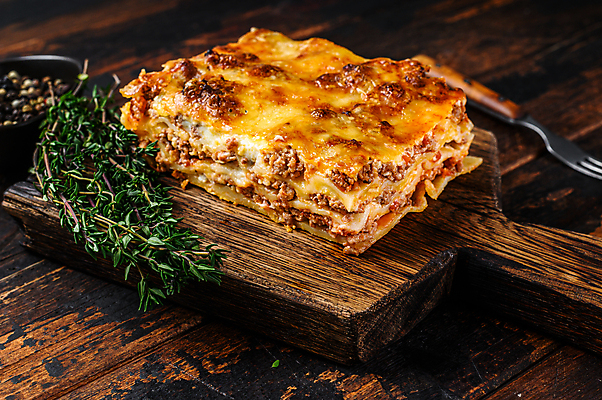 포토 JPG 해외이미지 실내 사람없음 나무도마 라자냐 나무배경 해외포토 백그라운드 도마 내부 목재 이탈리아음식 파일형식 이미지허브