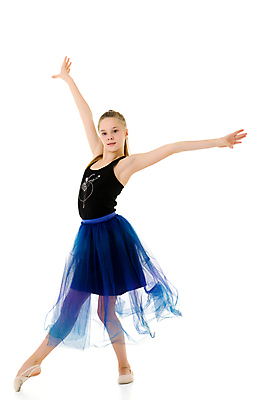 포토 JPG 해외이미지 전신 원피스 여자 포즈 청소년 팔벌리기 실내 한명 앞모습 흰배경 발레리나 발레복 발레동작 발레옷 십대여자한명만 해외포토 1 옷 뷰포인트 백그라운드 모션 사람 내부 흰색 발레 여자한명만 십대여자만 파일형식 이미지허브