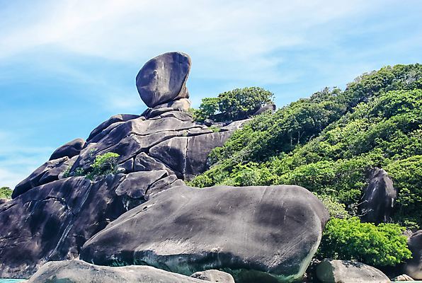 포토 JPG 해외이미지 나무 식물 아시아 파도 바다 섬 여행 백그라운드 태국 자연 하늘 휴가 동양인 풍경 사람없음 야외 초록색 물 여름 파란색 젖음 흰색 물방울 만 크리스탈 파라다이스 유대감 해외포토 자연요소 계절 나라 컬러 인종 광석 생태계 파일형식 이미지허브