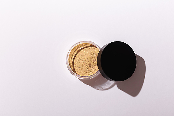 포토 JPG 해외이미지 백그라운드 사람없음 뷰티 화장품 뚜껑 흰색 화려 가루 해외포토 컬러 컨셉 파일형식 이미지허브