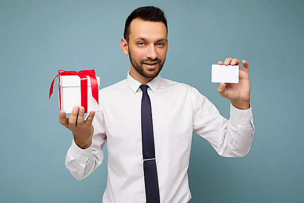 포토 JPG 해외이미지 남자 행복 리본 와이셔츠 크리스마스 돈 비즈니스 넥타이 휴가 새로움 새해 수염 기념 갈색머리 선물 한명 미소 사람 이벤트 장식 선물상자 상자 파티 희망 놀람 꿈 축하 신용카드 생일 포장소품 해외포토 1 헤어스타일 잡화 기념일 감정 컨셉 셔츠 포장 표정 금융 재산 오브젝트 포장재료 파일형식 이미지허브