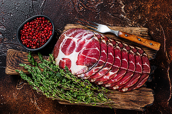 포토 JPG 해외이미지 실내 사람없음 하이앵글 햄 백리향 통후추 나무배경 해외포토 뷰포인트 백그라운드 육류 내부 후추 파일형식 이미지허브