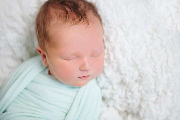 포토 JPG 해외이미지 백인 남자 아들 실내 한명 사람 방 아기 신생아 잠 담요 남자아기한명만 해외포토 서양인 1 가족 내부 남자한명만 남자아기만 파일형식 이미지허브