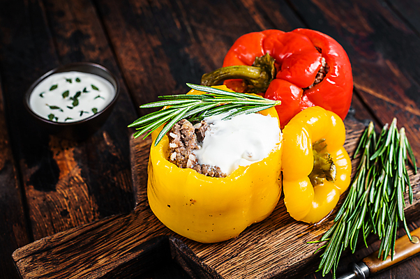 포토 JPG 해외이미지 접시 음식 백그라운드 다이어트 토마토 채소 탁자 밥 치즈 파프리카 건강 육류 돼지고기 요리 사람없음 목재 빨간색 노란색 검은색 식사 저녁식사 어둠 소고기 종 달콤 굽기 가득함 향신료 유기농 후추 내추럴 점심식사 폭식 불가리아 핸드메이드 해외포토 나무 식기 웰빙 컬러 가구 식재료 재료 유제품 맛 구이 향미료 파일형식 남유럽 이미지허브