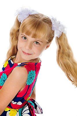 포토 JPG 해외이미지 백인 모델 1 드레스 여자 딸 행복 얼굴 어린이 백그라운드 셔츠 티셔츠 학교 한명 사람 빨간색 금발 뷰티 유행 유치원 기쁨 흰색 표현 아기 달콤 작음 고립 해외포토 서양인 헤어스타일 옷 교육 감정 컬러 상의 가족 신체부위 맛 크기 파일형식 이미지허브