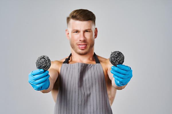 포토 JPG 해외이미지 백인 남자 가사 회색배경 한명 들기 상반신 성인 앞치마 청소 근육질 고무장갑 철수세미 성인남자한명만 해외포토 서양인 1 장갑 백그라운드 모션 근육 사람 회색 몸매 고무 수세미 남자한명만 성인남자만 파일형식 이미지허브