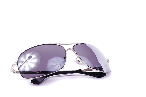 포토 JPG 해외이미지 디자인 안경 여행 백그라운드 유리 휴가 프레임 사람 사람없음 야외 여름 선글라스 반사 유행 검은색 어둠 흰색 화려 클래식 우아함 닫기 경찰 보호 그늘 시원함 오브젝트 싱글 복고 시력 고립 스타일 해외포토 직업 잡화 계절 컬러 컨셉 모션 재질 파일형식 이미지허브