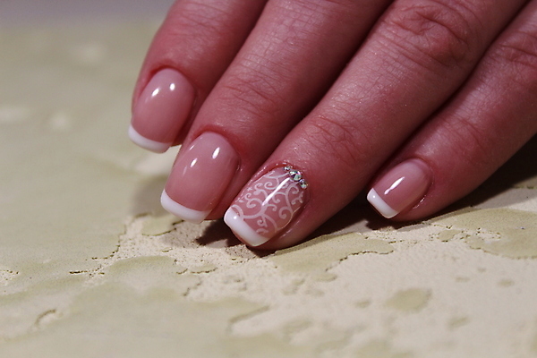 포토 JPG 해외이미지 손 디자인 여자 백그라운드 신체 손가락 관리 미술 사람없음 빨간색 뷰티 유행 흰색 못 고급 손톱관리 손톱 광택 스타일 해외포토 컬러 컨셉 문화예술 사람 신체부위 공구 네일아트 파일형식 이미지허브