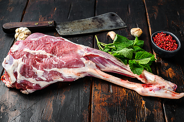 포토 JPG 해외이미지 식재료 실내 생고기 사람없음 날것 식칼 양고기 나무배경 해외포토 백그라운드 주방용품 육류 내부 파일형식 이미지허브