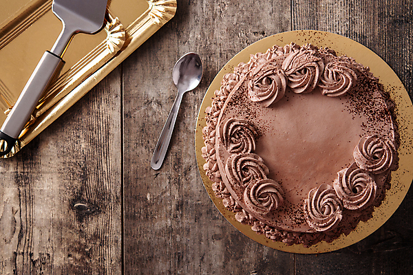 포토 JPG 해외이미지 디저트 쟁반 사람없음 하이앵글 케이크 초콜릿 숟가락 달콤 나무배경 해외포토 음식 뷰포인트 백그라운드 수저 맛 파일형식 이미지허브