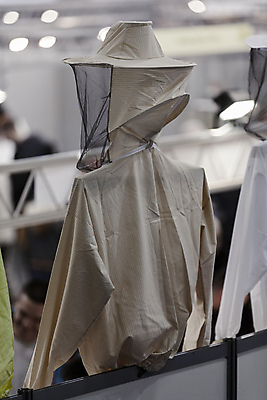 포토 JPG 해외이미지 직업 산업 문화 분홍색 자연 노동자 건강 안전 사람없음 초록색 빛 정원 어둠 장비 흰색 업무 그물 달콤 블라우스 꿀 벌집 내추럴 고립 바이오 생태학 양봉 해외포토 교육 컬러 상의 작업 맛 생태계 파일형식 이미지허브